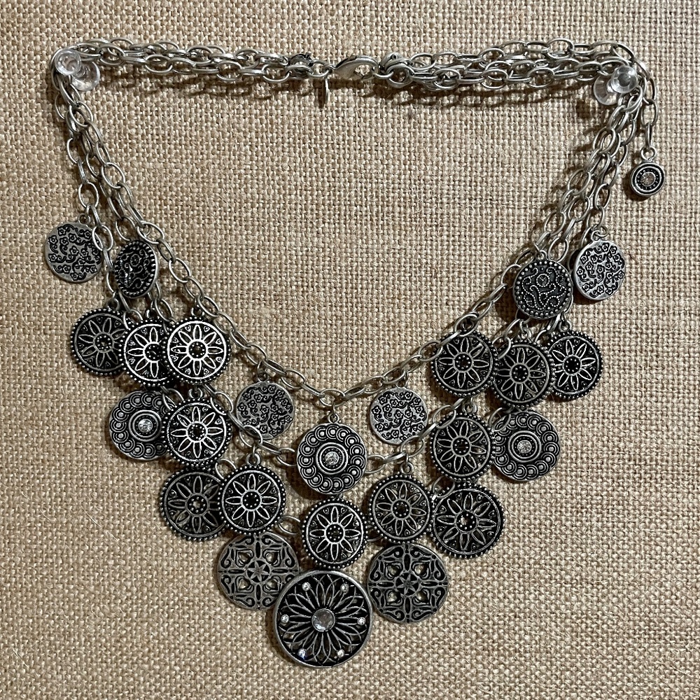 Premier Designs Leading Lady Antique Silver Necklace Set